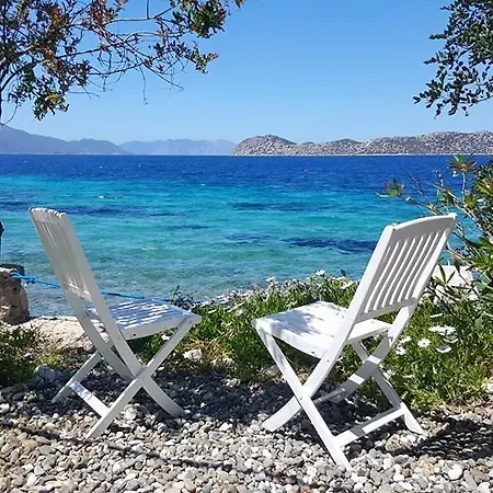 Konukevi Mavi Akvaryum Pension Söğüt
